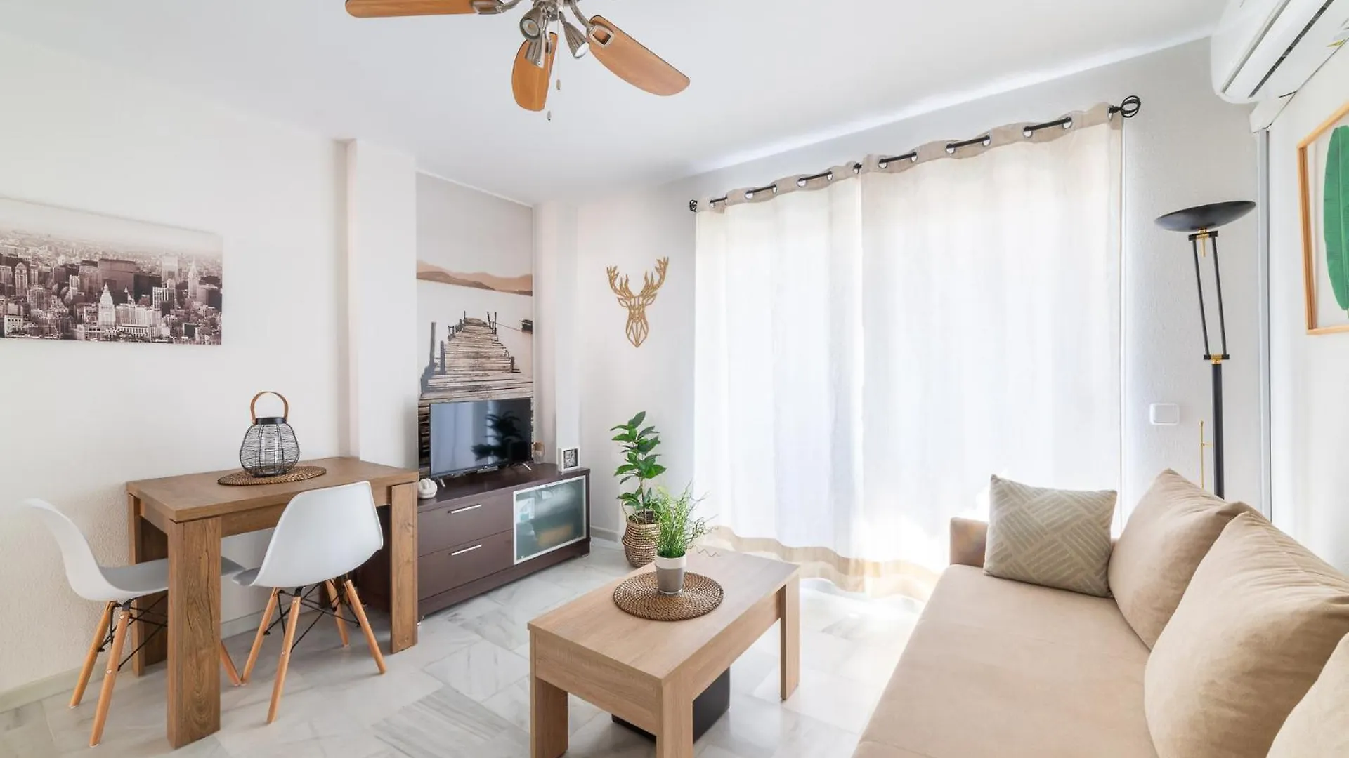 Apartamento Cerca De Una De Las Mejores Playas. Apartment Roquetas de Mar