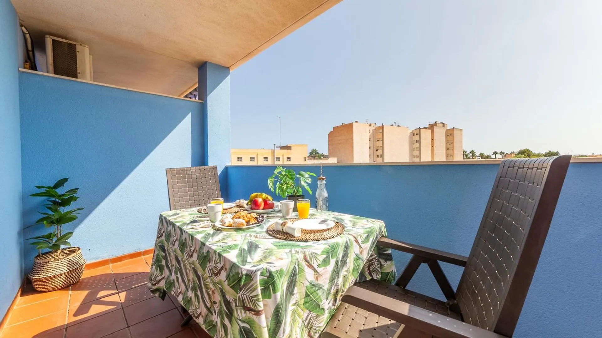 Apartamento Cerca De Una De Las Mejores Playas. Apartment Roquetas de Mar