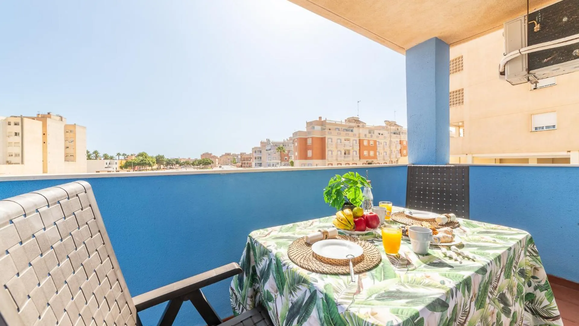 Apartamento Cerca De Una De Las Mejores Playas. Apartment Roquetas de Mar