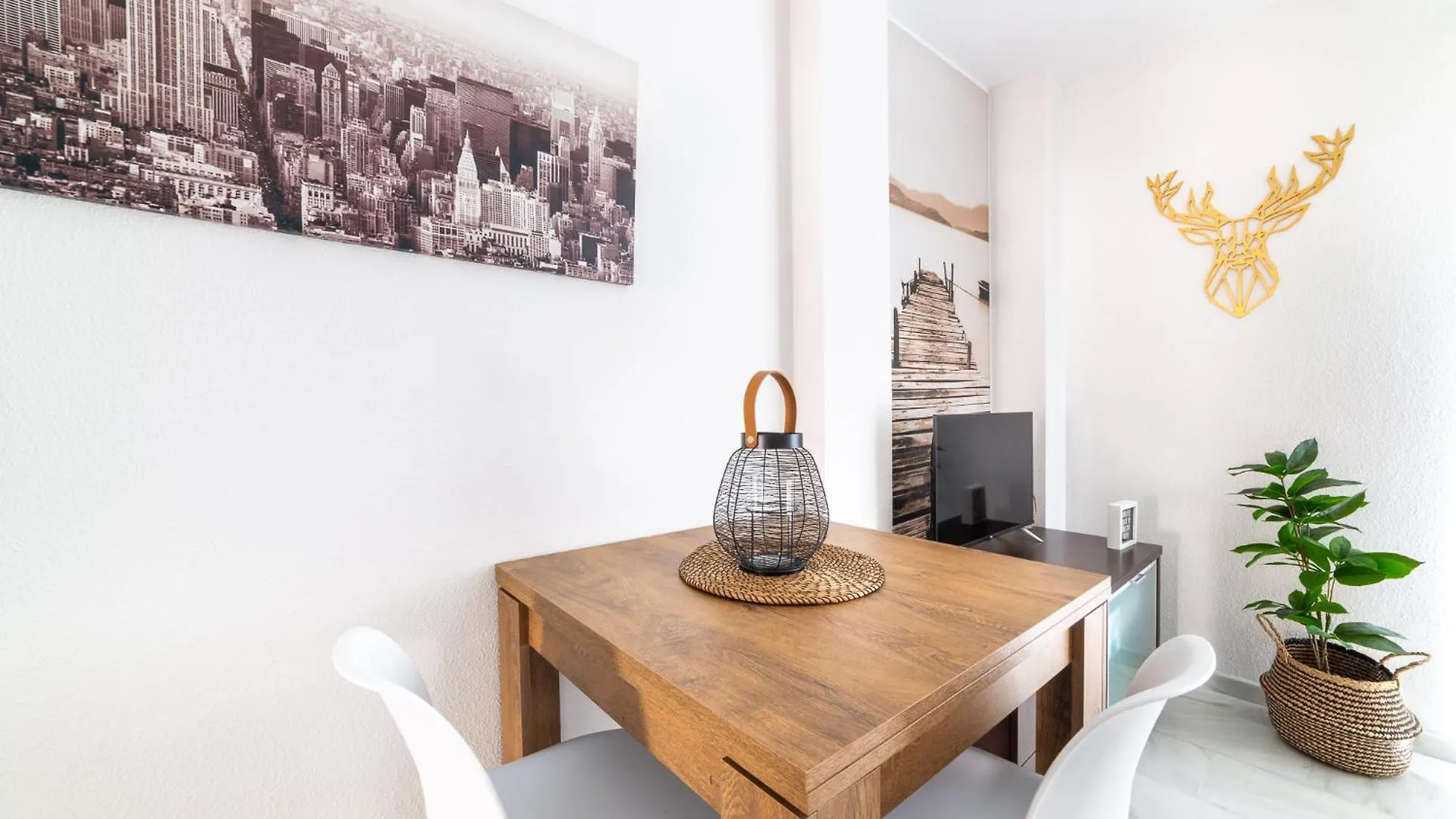 Apartamento Cerca De Una De Las Mejores Playas. Apartment Roquetas de Mar Spain